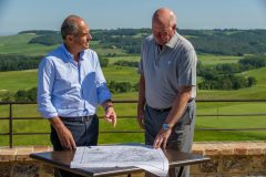 Massimo Ferrragamo mit Tom Weiskopf Course Designer. Foto Rosewood Castiglion del Bosco